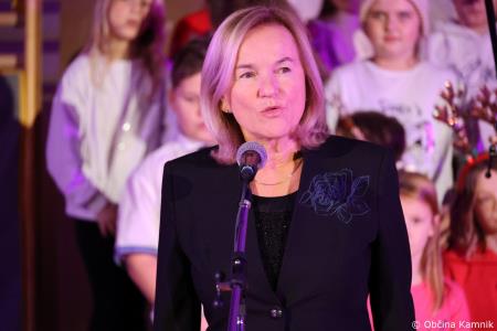 Miklavžev koncert na Osnovni šoli Toma Brejca napolnil telovadnico do zadnjega kotička (13)